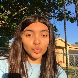 Meet your Posher, Renee